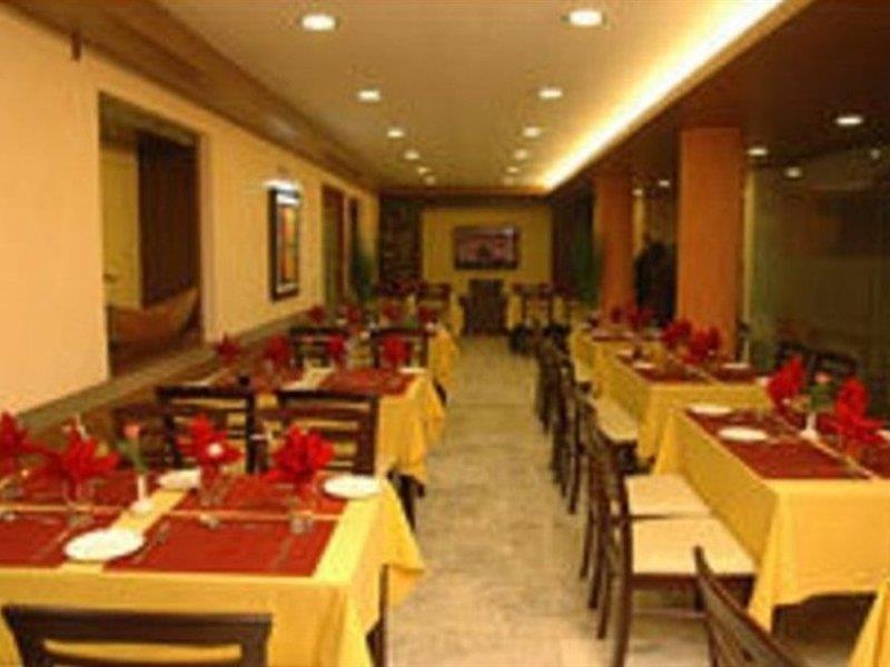 Hotel O Mid Town Delhi  Exterior foto